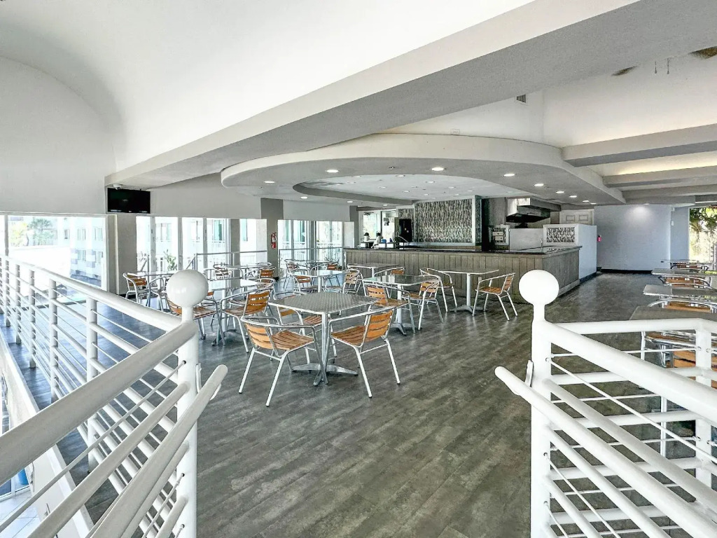 Boardwalk Inn and Suites