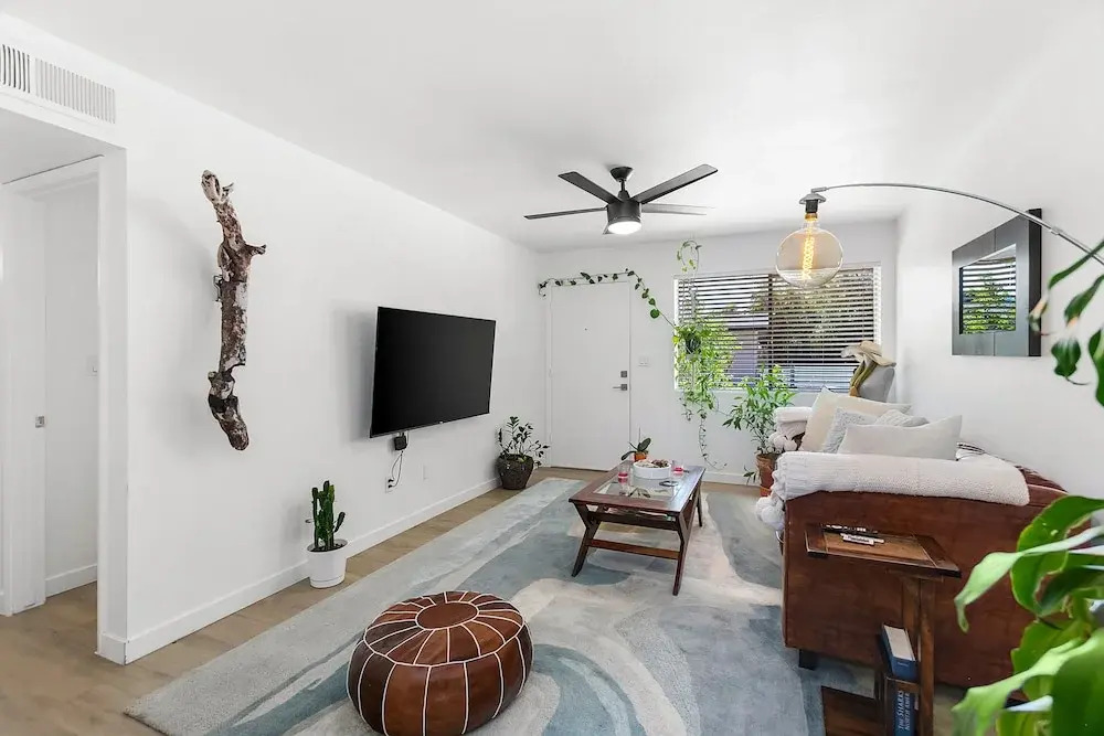 Citrus Blossom 1BR Condo with Pool