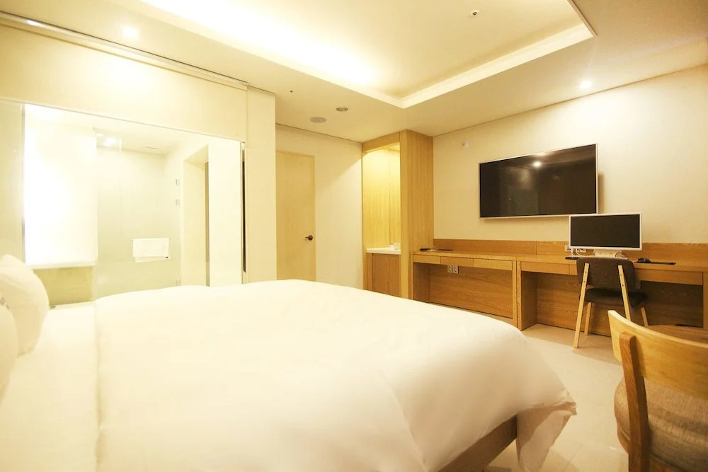 Yangsan Time Square Hotel