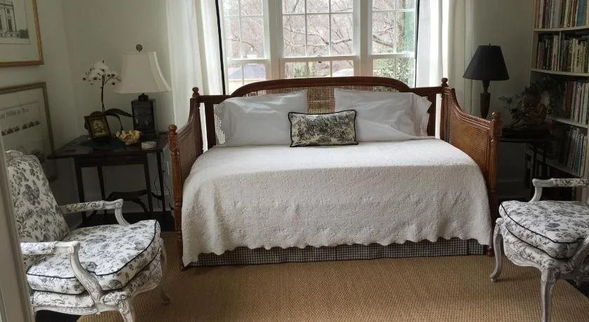 The Cottage Bed & Breakfast