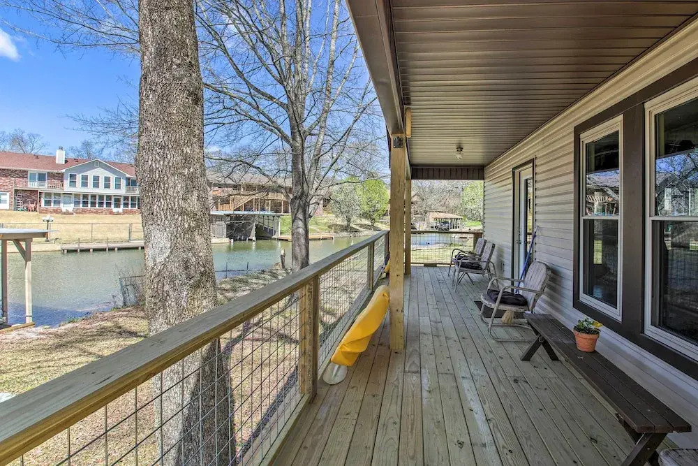 Kayaks & Boat Slip: Waterfront Hot Springs Home!