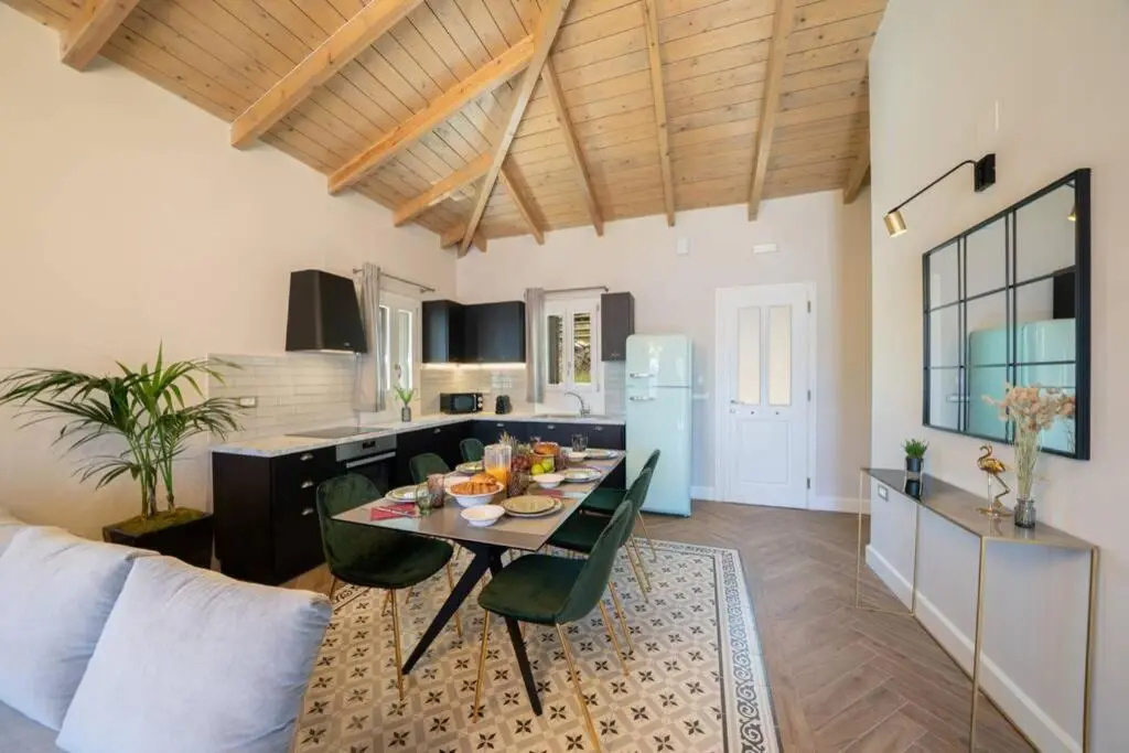 Luxury Seafront Villa Liberty with pool in Fiskardo