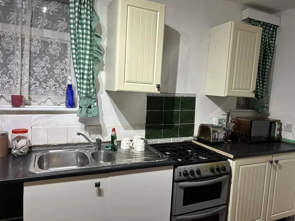 Stunning 3-bed House in Burnley