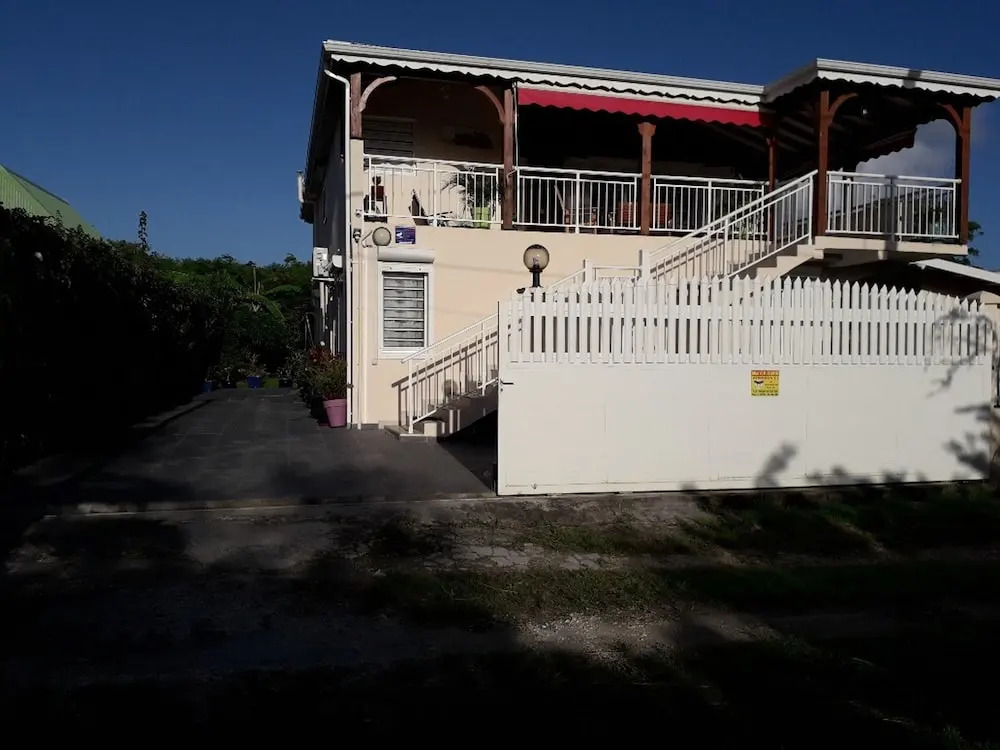 House With 2 Bedrooms in Saint François, With Enclosed Garden and Wifi