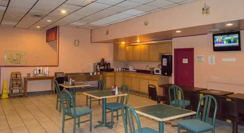 Super 8 Lawton