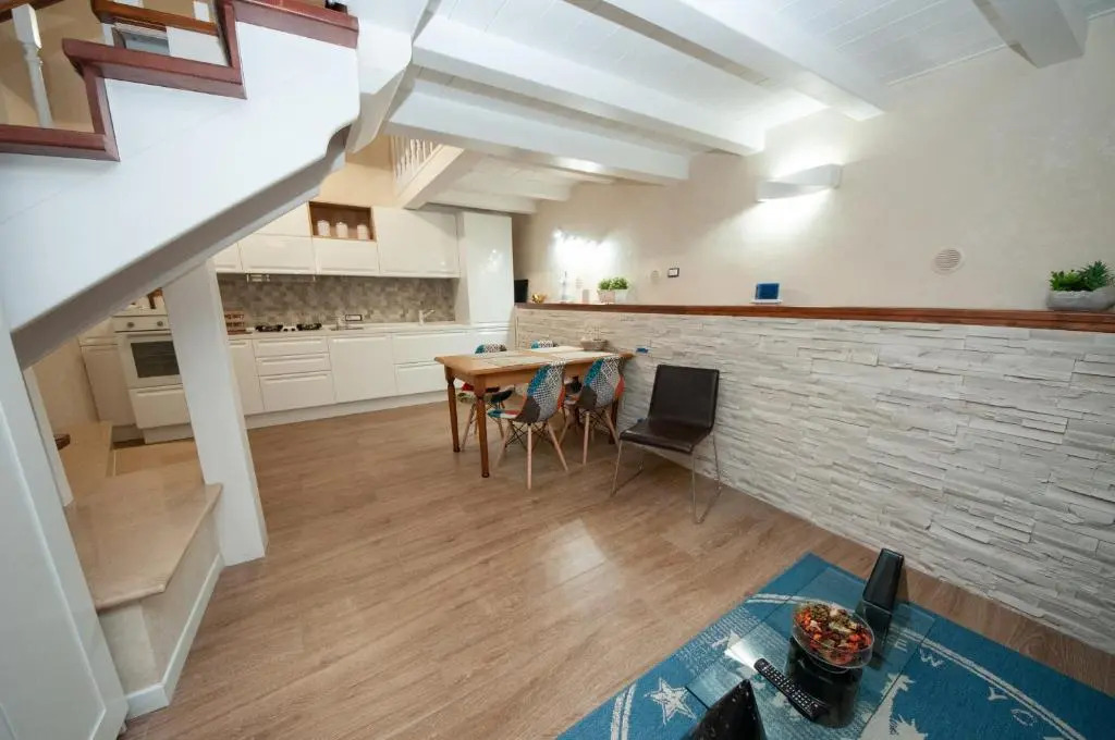 Daniela House 4