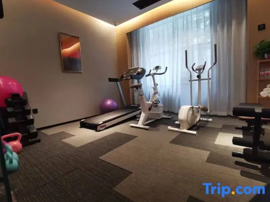 Yiguochao Electric Sports Hotel