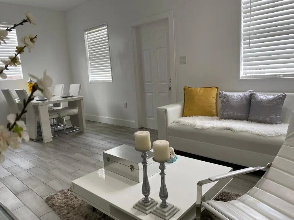 Modern & New,Excellent Location Miami
