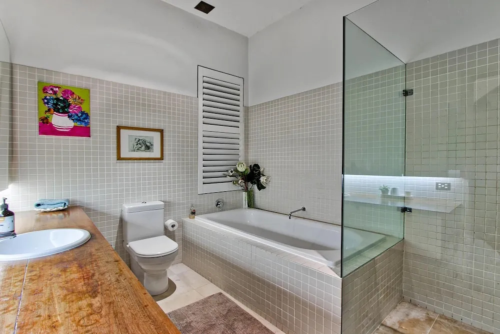 Luxury 3 Bed Terrace House Close To Sydney Cbd