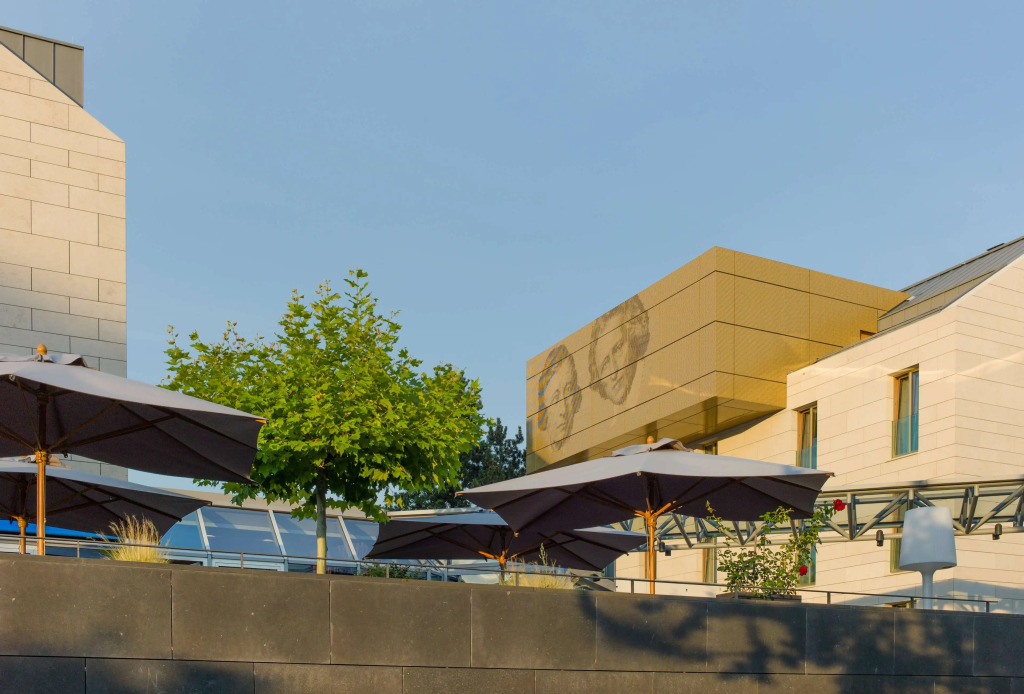 Hotel Gude