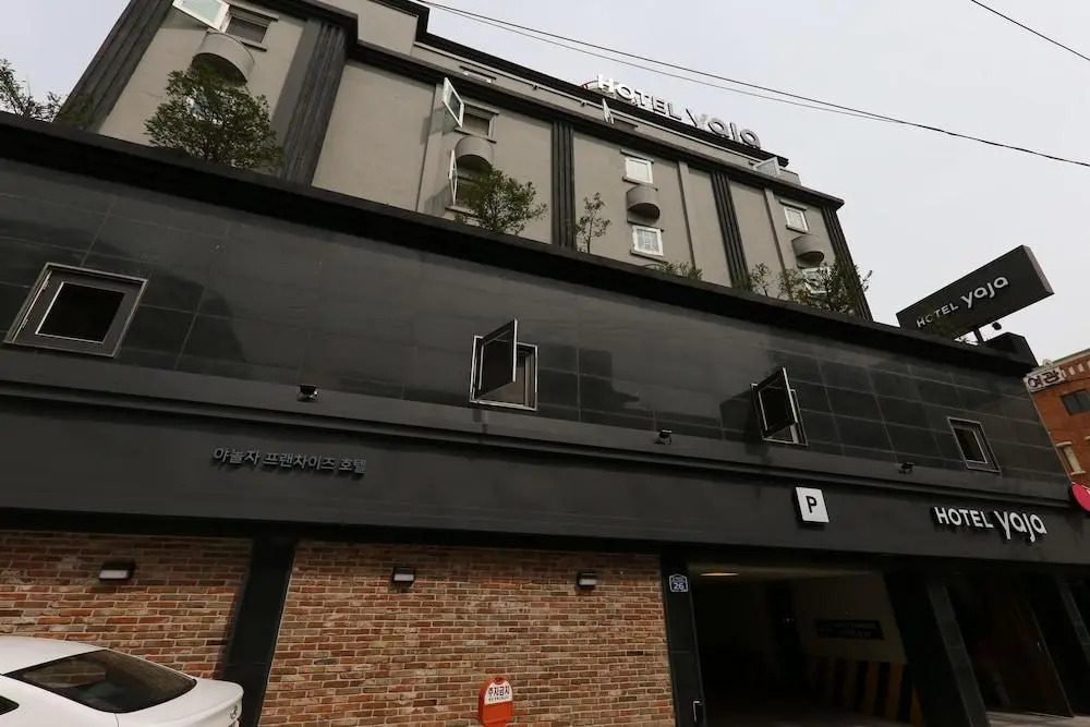 HOTEL YaJa WestGate