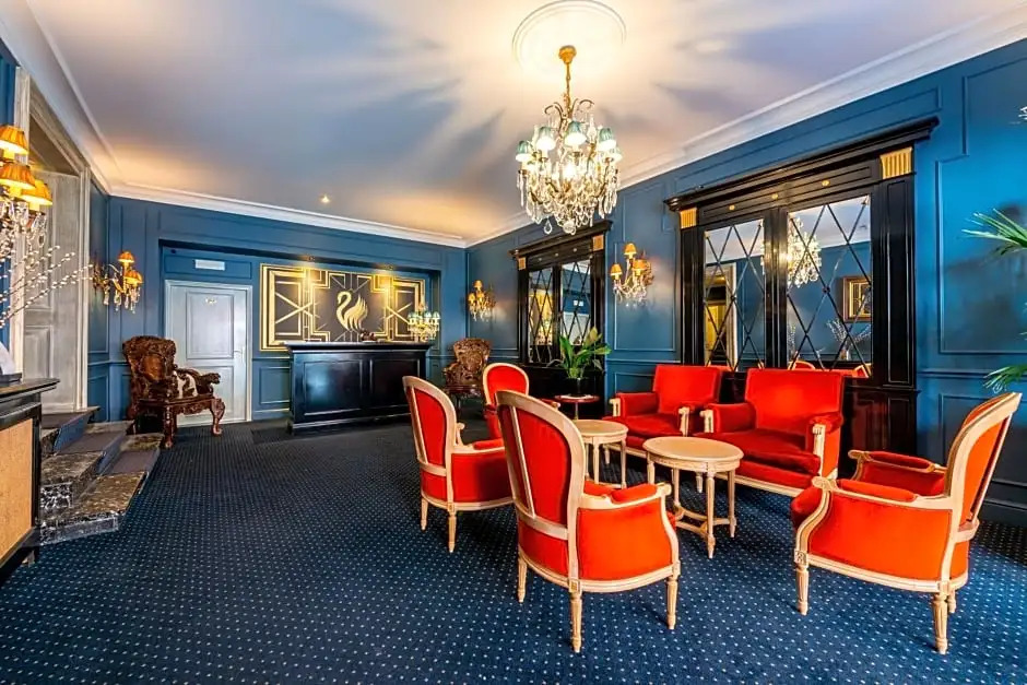 The Black Swan Hotel