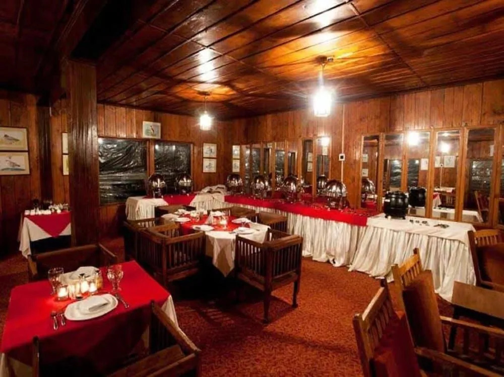 Hotel Nedous