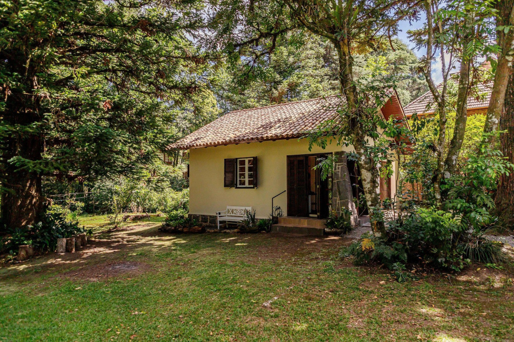 Chalet no Parque Privado Bem-te-vi 1 km do centro "