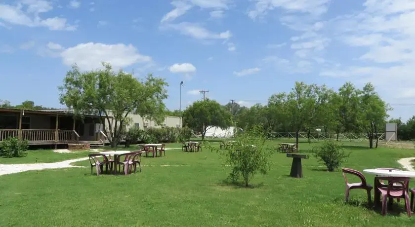 RLI Carrizo Springs Lodge