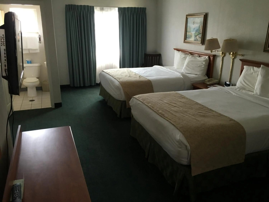 Garden Inn and Suites Fresno