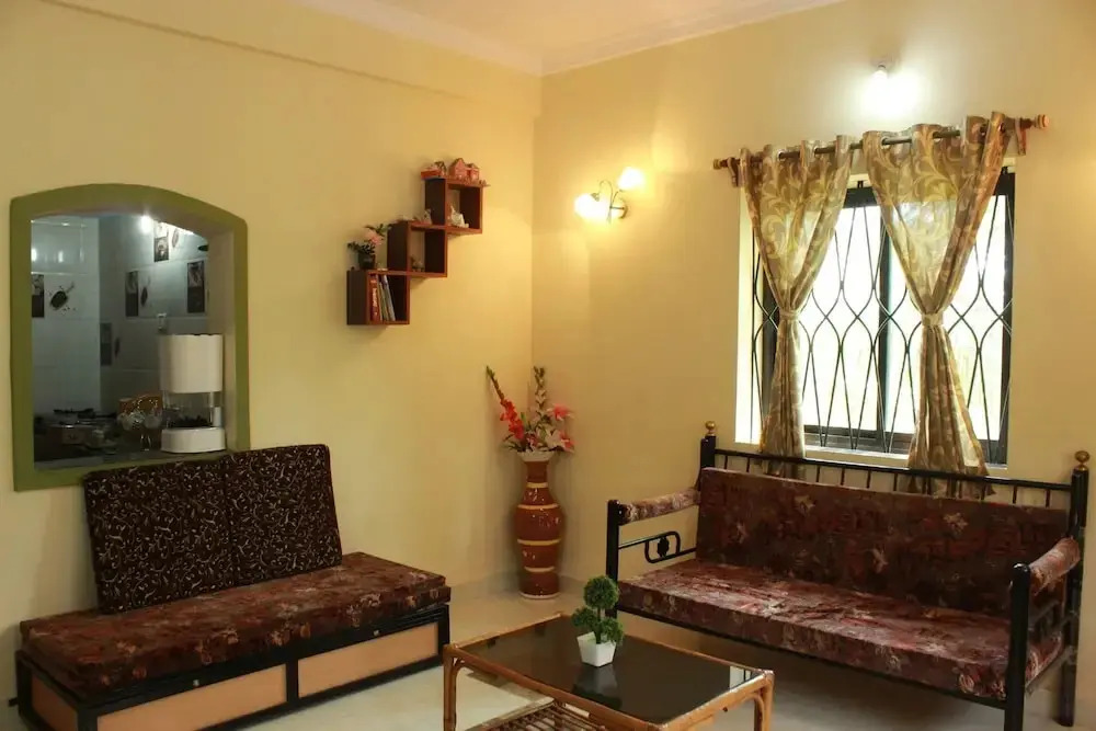 OYO 9358 Home Designer 1BHK Candolim