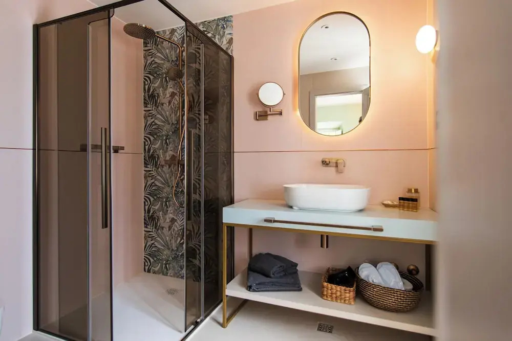 Spindler Luxury rooms by DuHomes