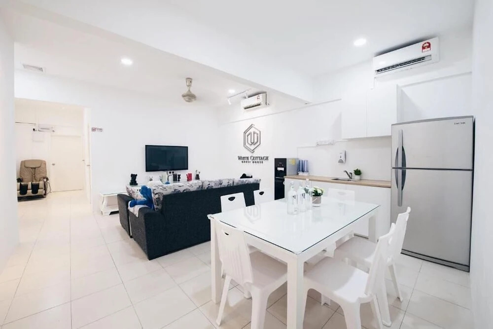 White Cottage Guest House