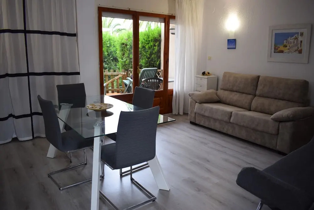 297-apartamento,piscina,parking Privado