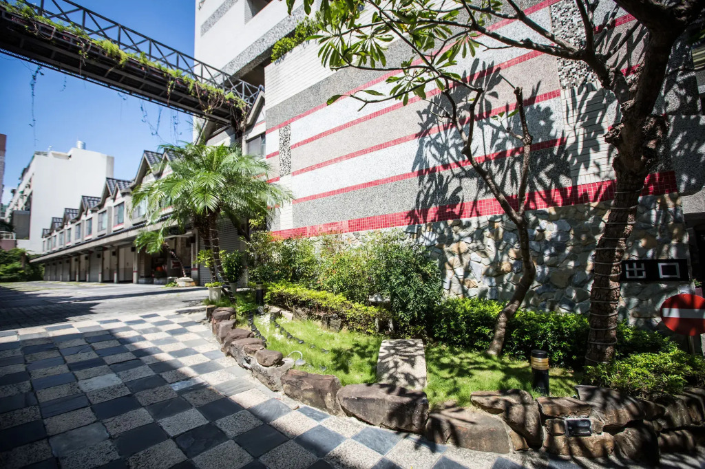 Yung Hwa Chun Hotel