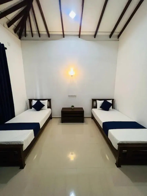Yala Mangora Inn