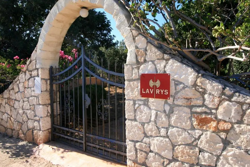 Seaside, relaxing family house with playground! Villa Lavrys 4