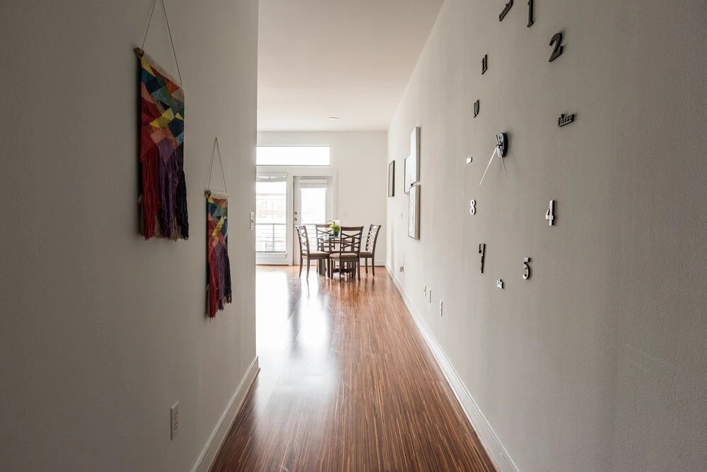 1 BR Apt Near AA Center with Parking by Frontdesk