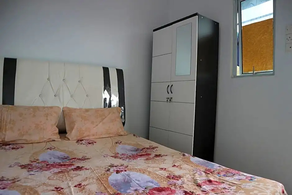 OYO Life 2670 Aline Kost