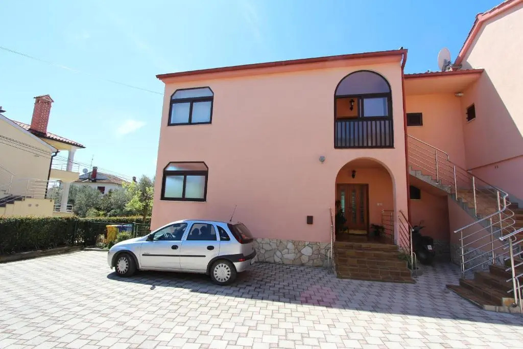 Apartments Rozi