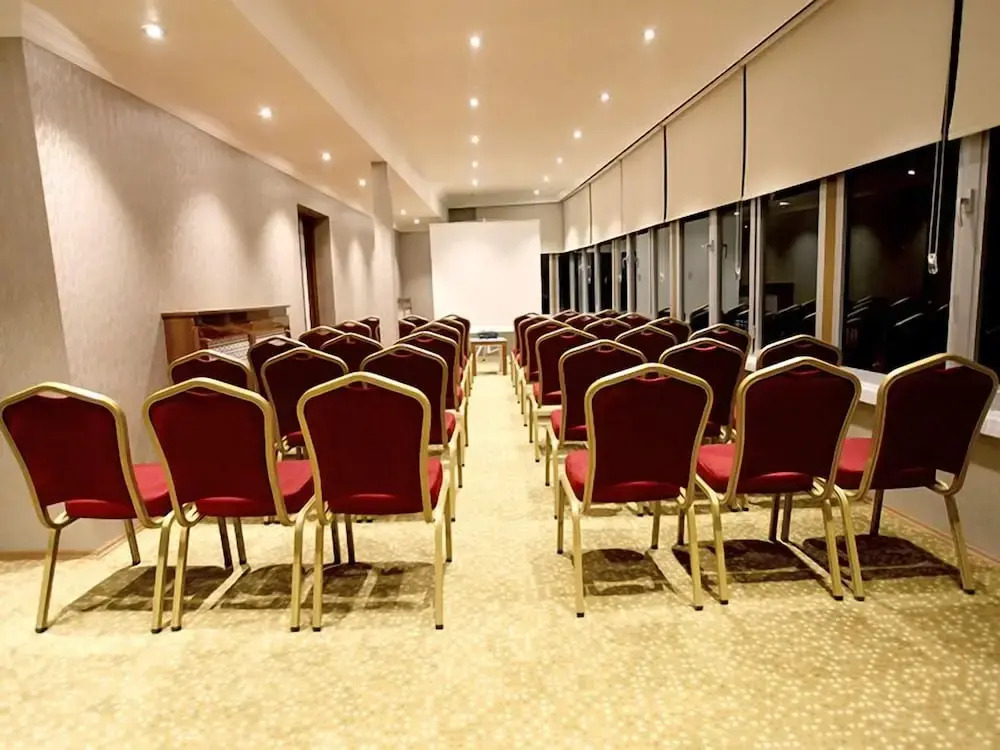 Pietra Hotel