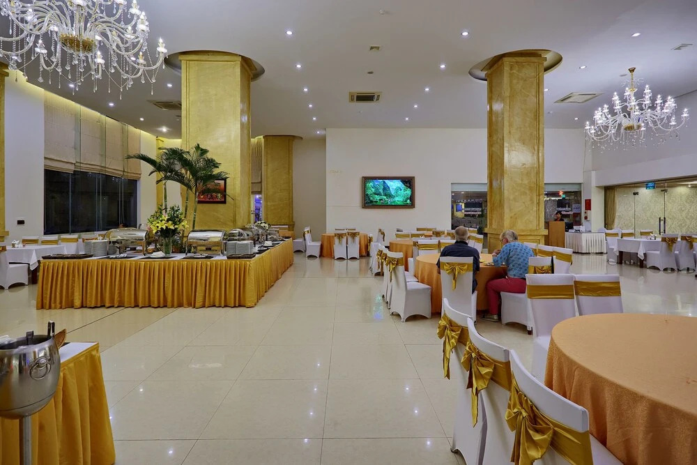 HS-Peace Hotel