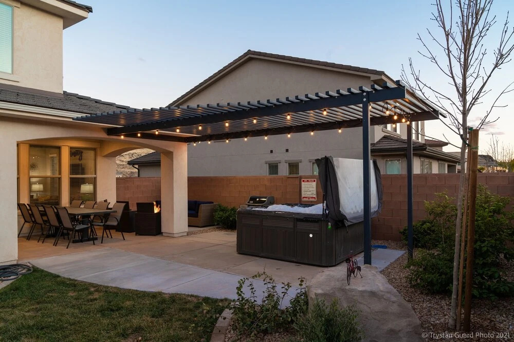 Luxurious Southern Utah Villa by Redawning
