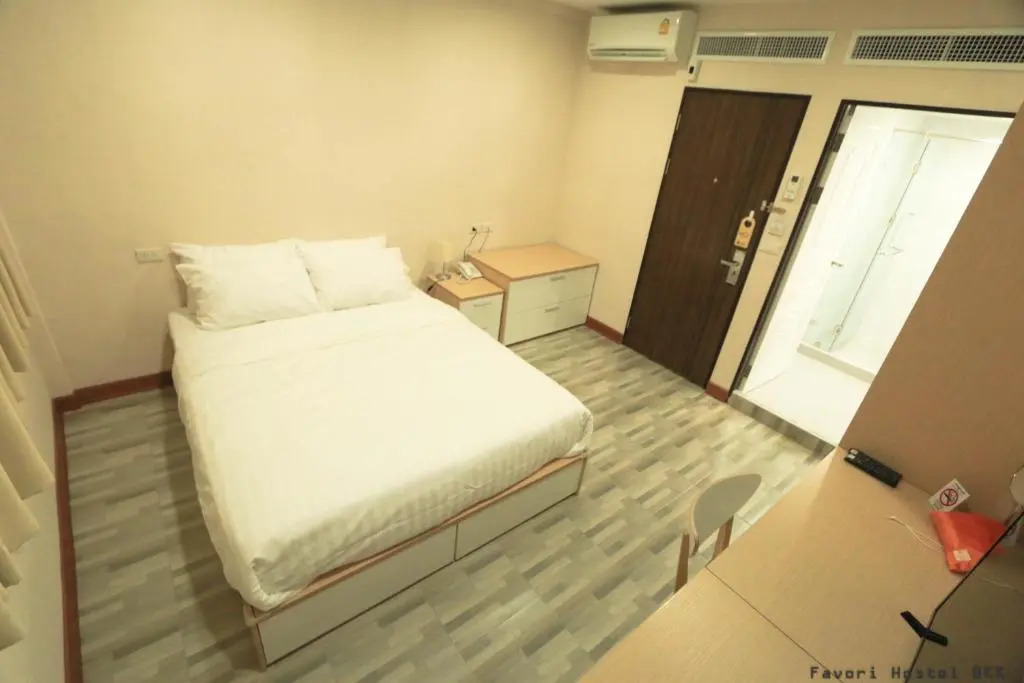 Favori Hostel Bangkok Surawong