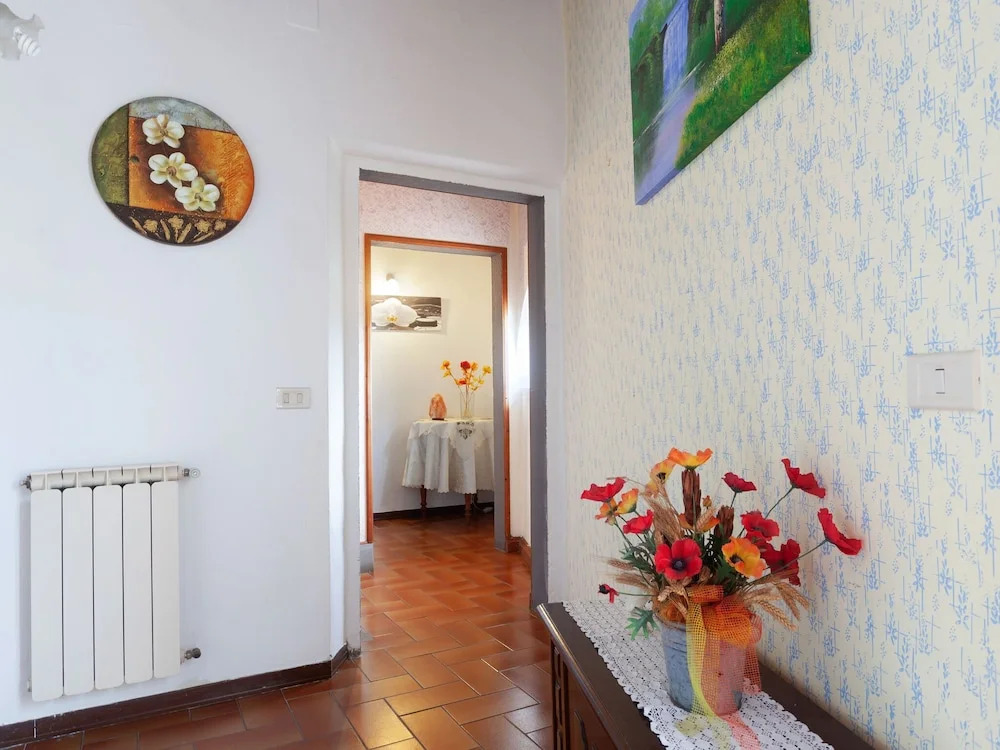 Vintage Holiday Home in Greve in Chianti With Terrace