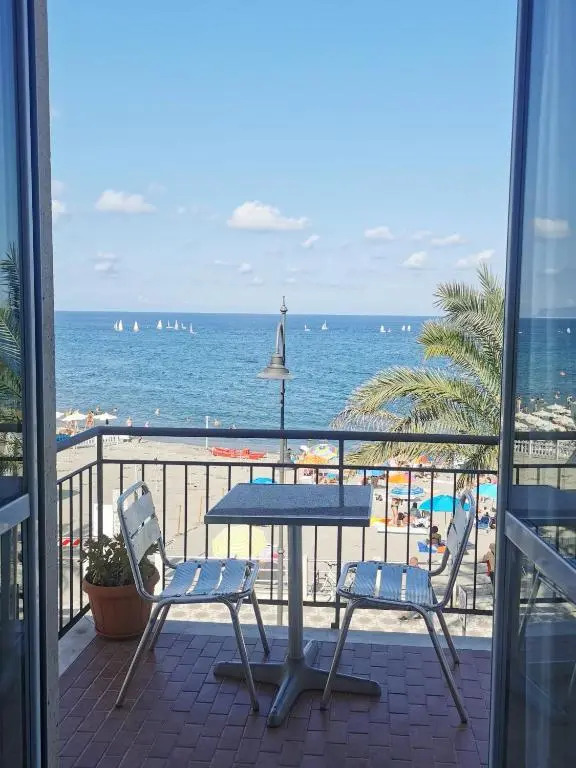 Albium Hotel