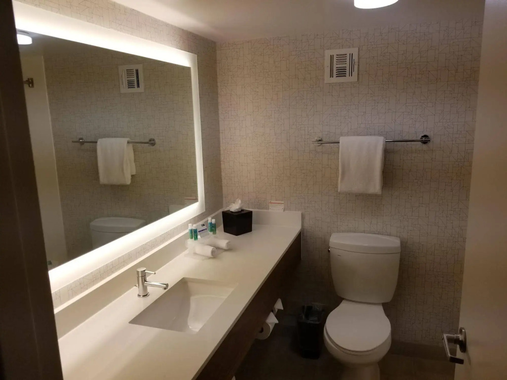 Holiday Inn Express Fullerton-Anaheim by IHG