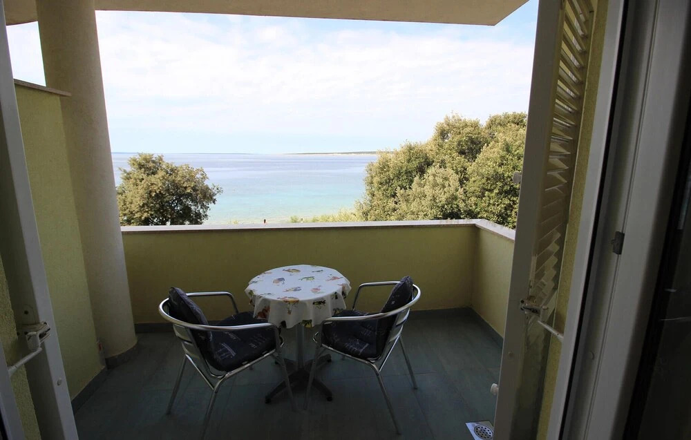 Amazing Apartment in Mandre With Wifi and Indoor Swimming Pool