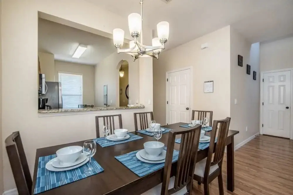 1104cal 4 Bedroom Townhome in a Resort Waterpark