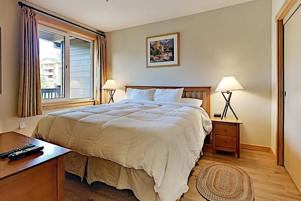 444jspgs 1 Bedroom Condo
