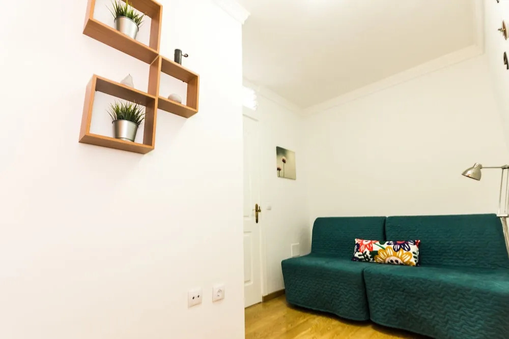 Apartment Happy