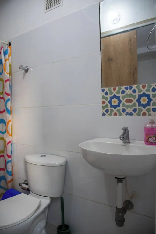 Spacious Coveñas Cabin 4 Bedrooms, Close to Beach, Pet-friendly