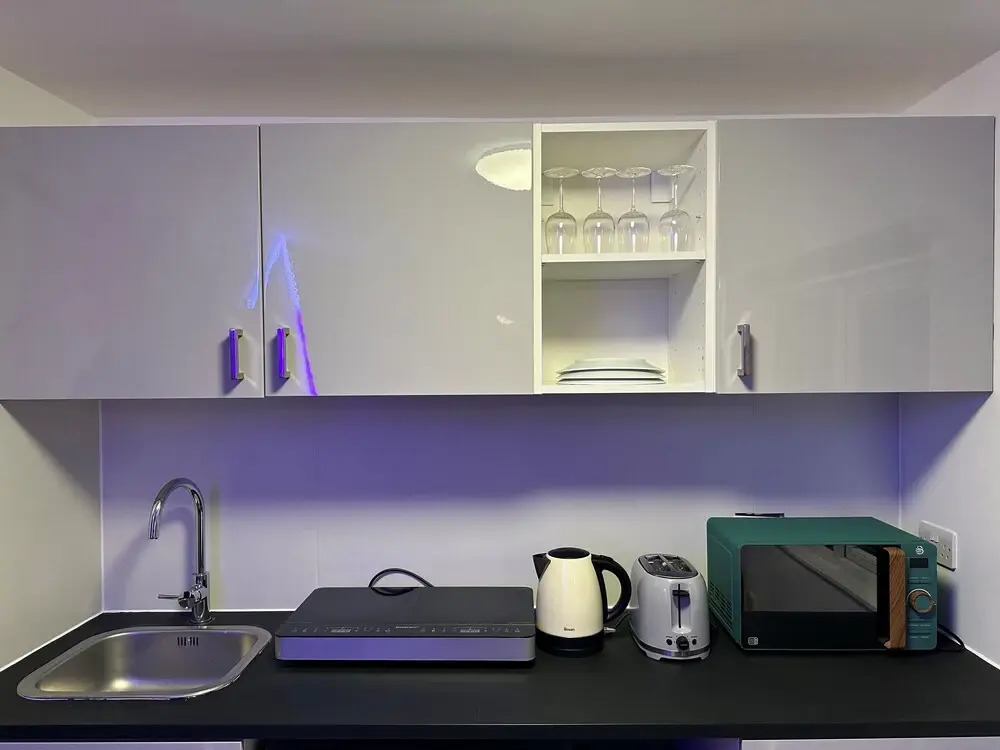 Beautiful 1-bed House in Edgware