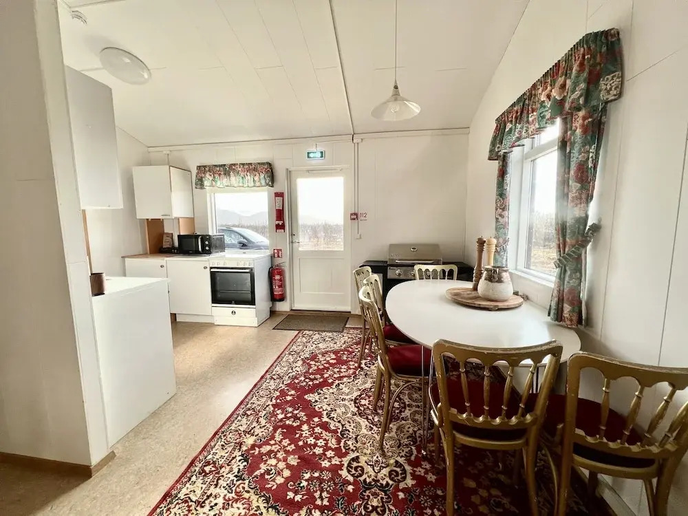 Langahlíð Guesthouse