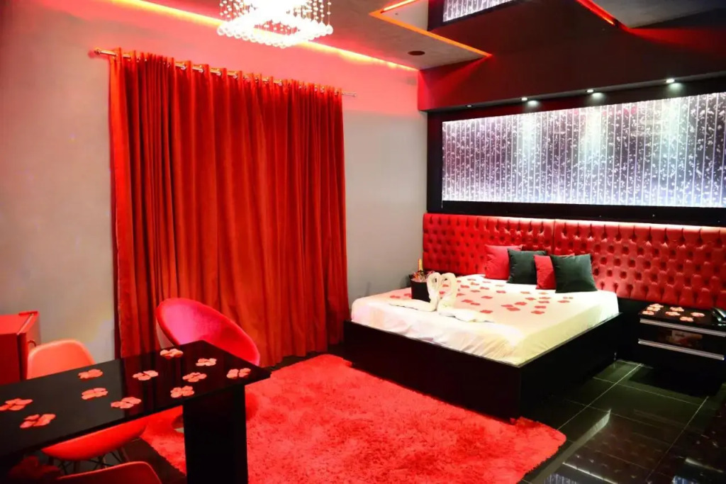 Helus Motel