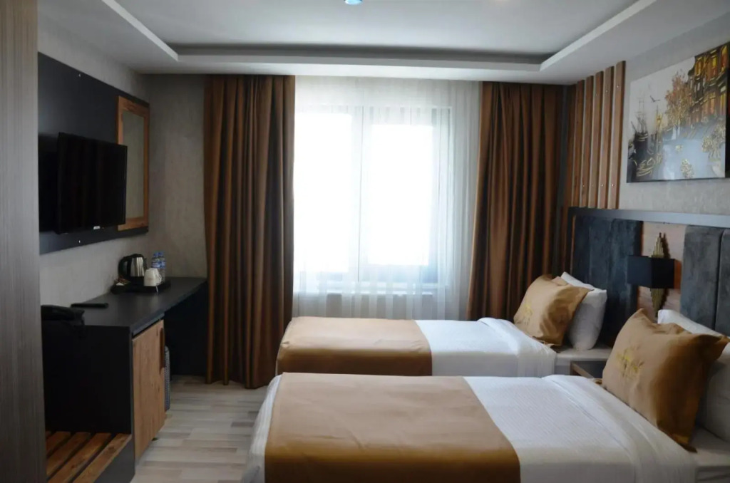 RUA WORLD HOTEL