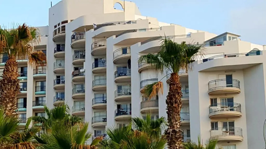 Avrora Luxury Apartment