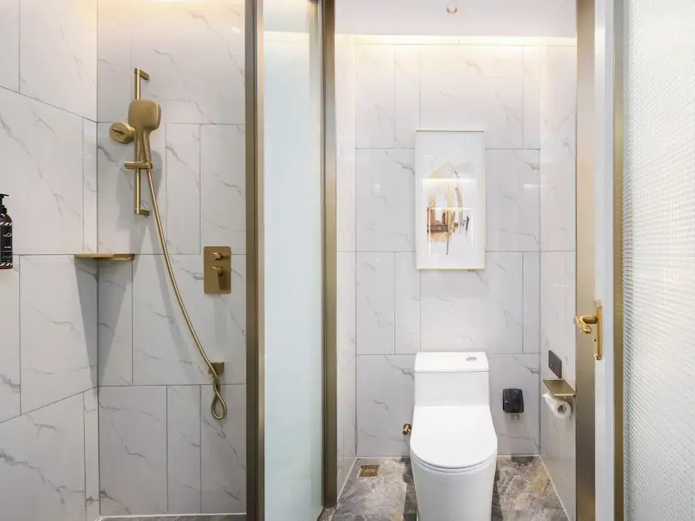 Pazhou XANA Deluxe International Hotel Pazhou Convention and Exhibition Center Nanzhou Metro Station Branch