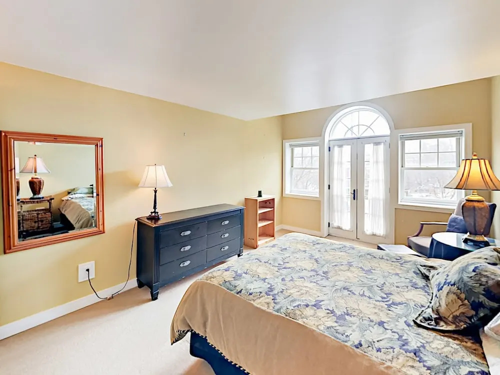 37 Hiawassee Condo Unit E302 1 Bedroom 1 Bathroom Condo