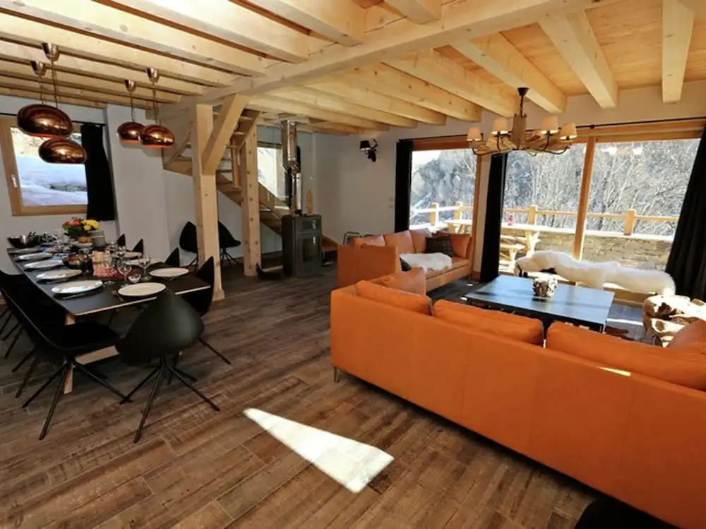 Luxury Chalet in Valloire With Wood Burning Stove and spa